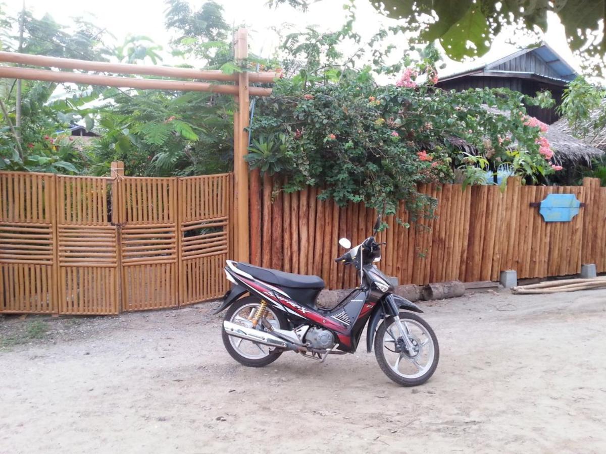 Ngwe Saung Garden Guest House Ngwesaung Exterior photo